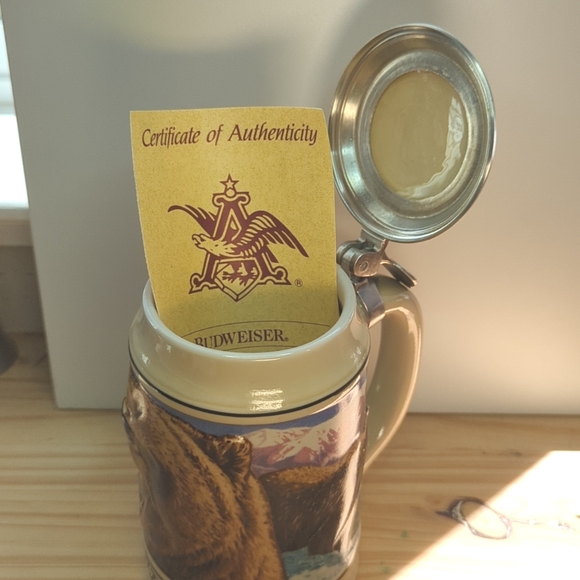 Budweiser "Grizzly Bear" Stein - Picture 5 of 8